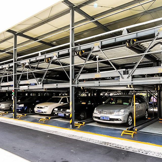 Трехуровневая подъемно-переходная система парковки автомобилей